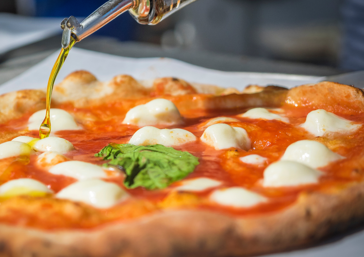 Olive Oil and Pizza: When, Why, and How to Use It