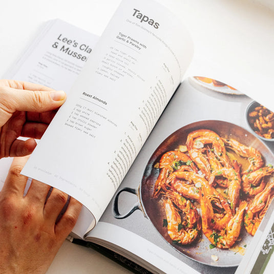 Pizza Volume 01: A guide to your pizza-making journey and other outdoor recipes