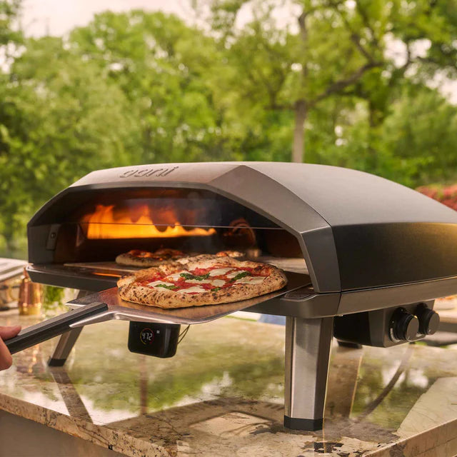 Load image into Gallery viewer, Ooni Koda 2 Max — 24″ Gas-Powered Outdoor Pizza Oven

